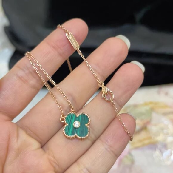 Van Cleef & Arpels Necklace - Picture 2 of 5